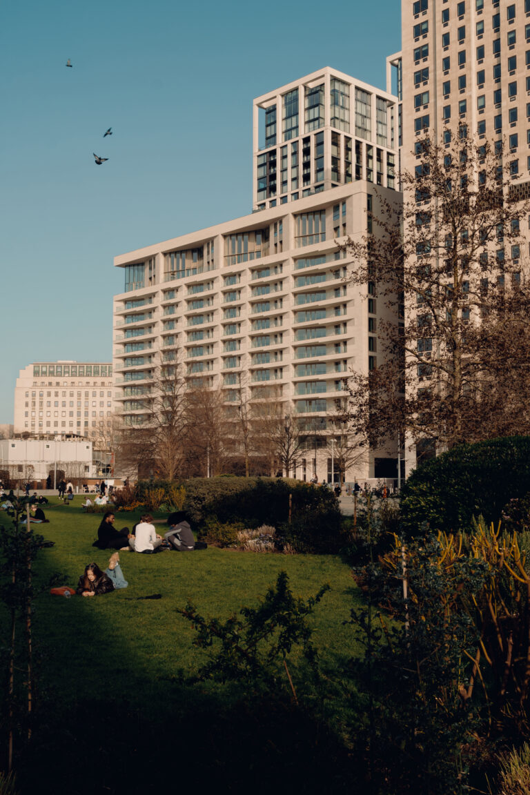 SEVEN_20260305_1070
